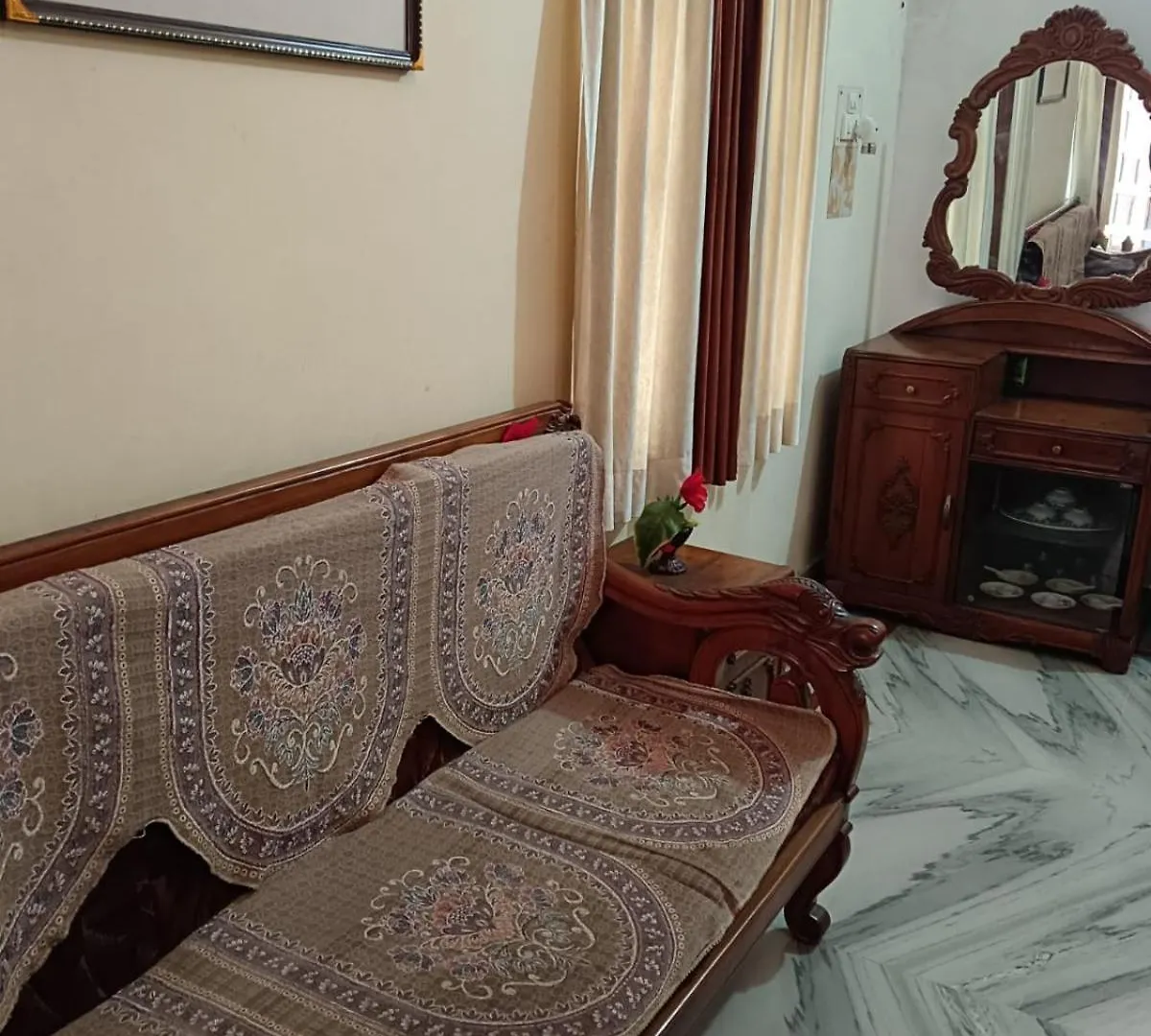 Kusum Palace Varanasi 0*,  India